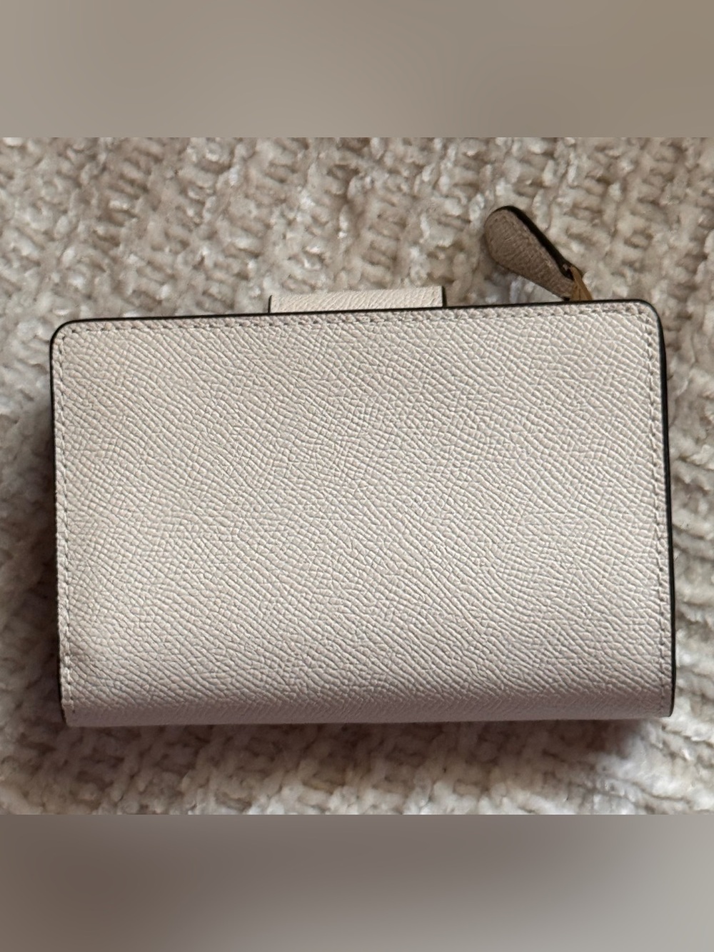 COACH NWT Medium Corner Zip Wallet Crossgrain Leather Chalk White Gold 6390 - Picture 3 of 6